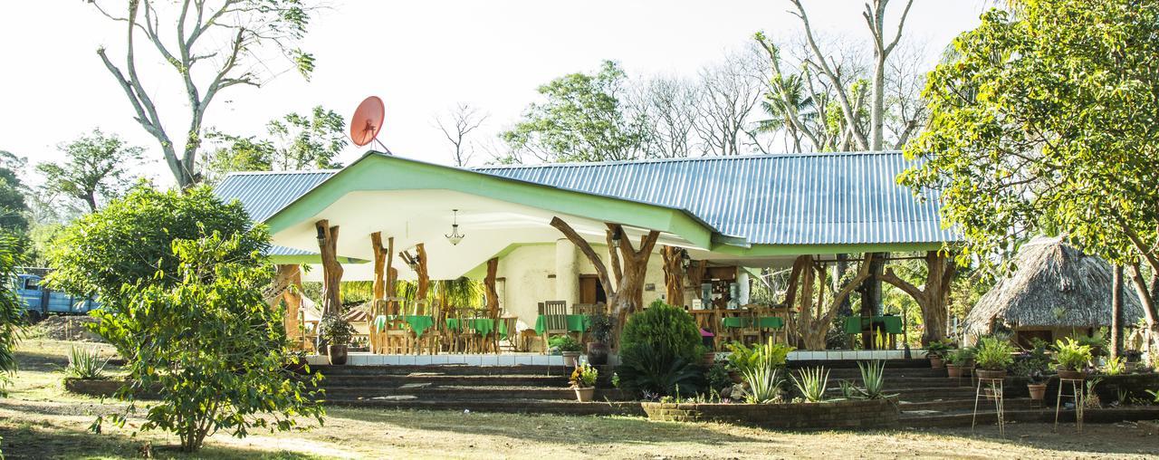 Hostal Y Restaurante Rancho Merida Bagian luar foto