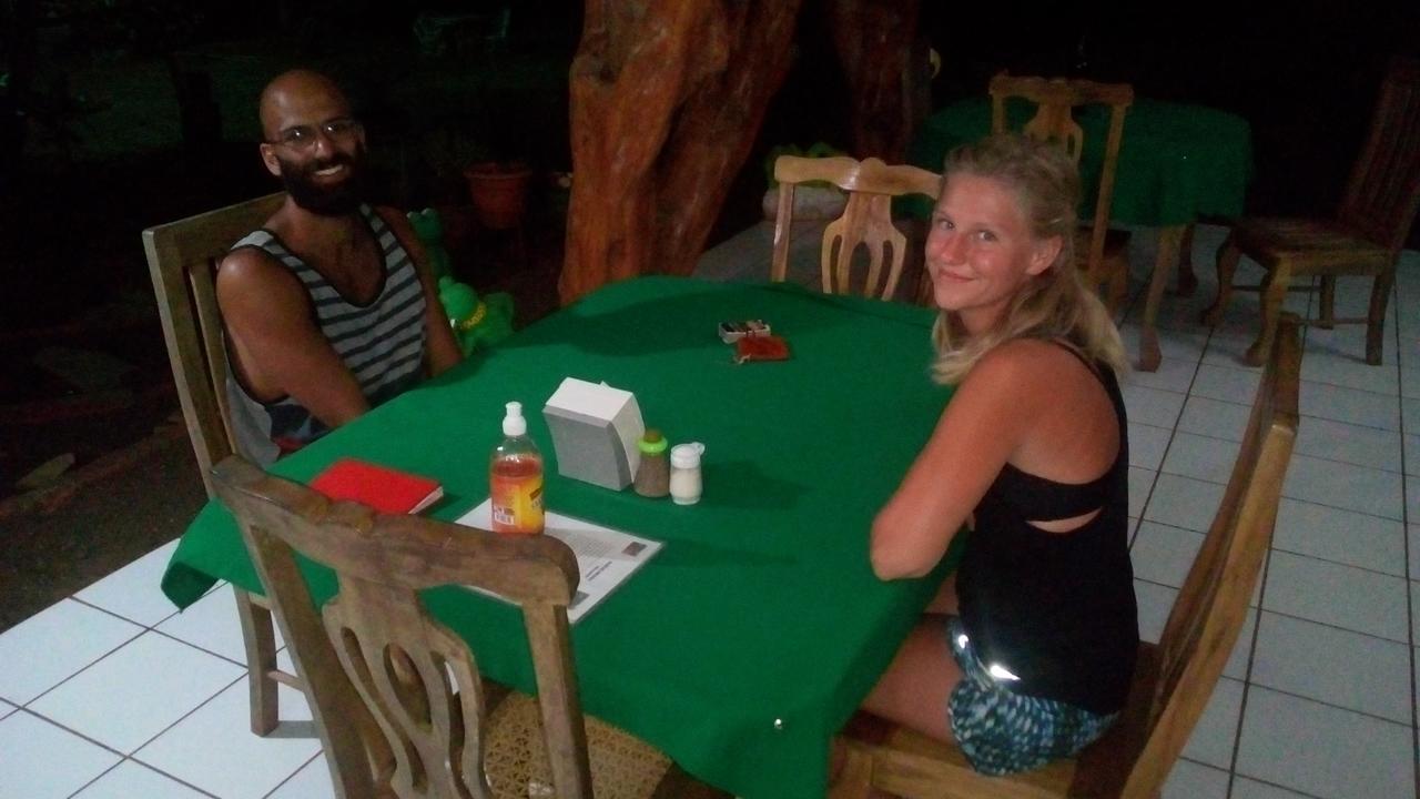 Hostal Y Restaurante Rancho Merida Bagian luar foto