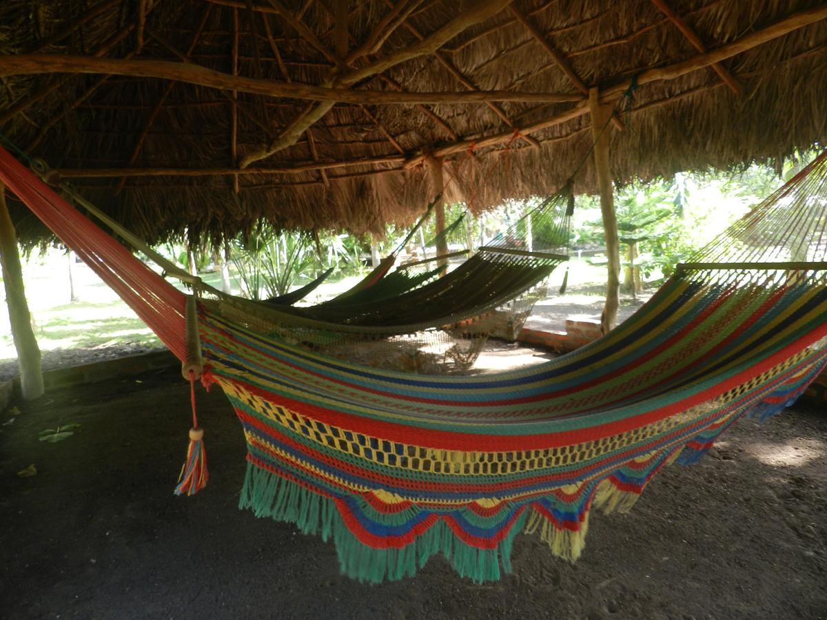 Hostal Y Restaurante Rancho Merida Bagian luar foto