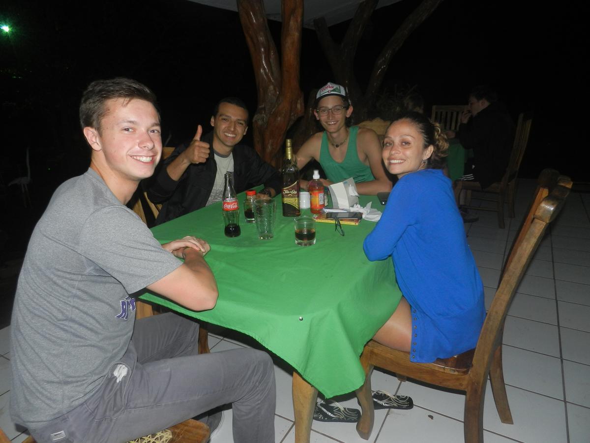 Hostal Y Restaurante Rancho Merida Bagian luar foto